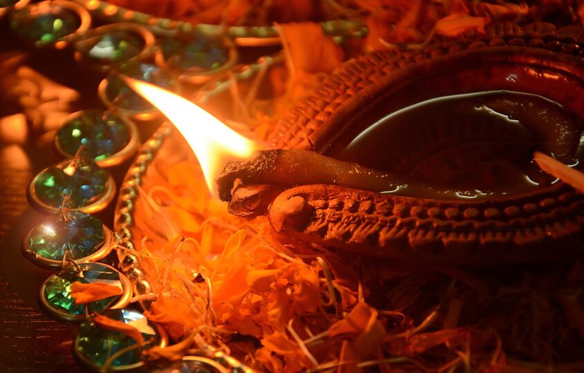 ŚWIĘTO ŚWIATŁA – DIWALI W KONTEKŚCIE ASTROLOGICZNYM